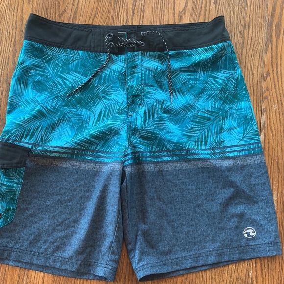 Nwot. Ocean current swim trunks for men - Picture 4 of 8
